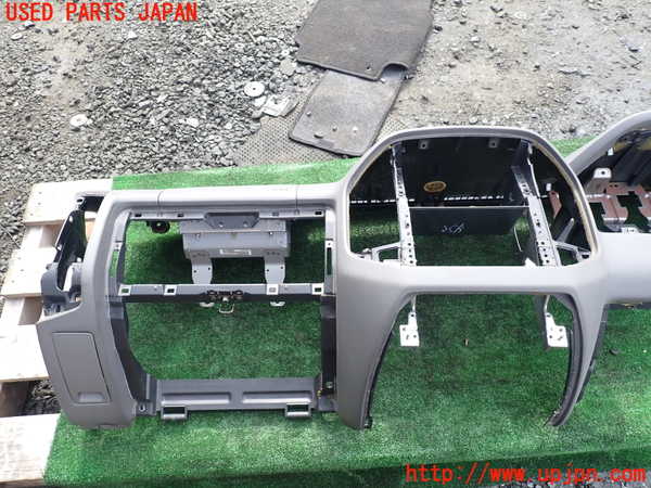 1UPJ-9238067505]パジェロ(V75W)ダッシュボード 中古_2