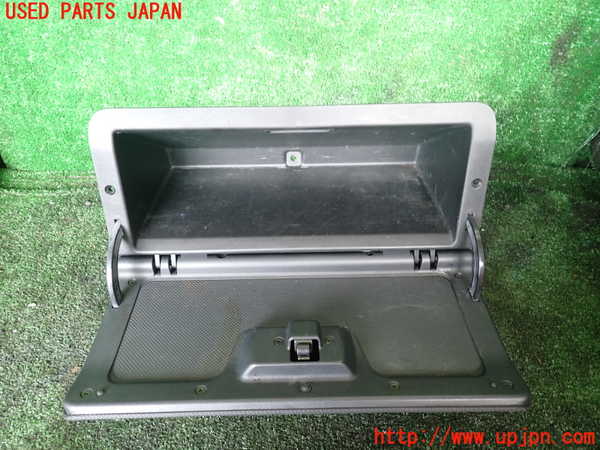 1UPJ-9238067516]パジェロ(V75W)グローブボックス1 中古_3