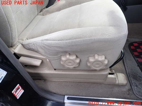 1UPJ-9238067035]パジェロ(V75W)運転席シート 中古_4