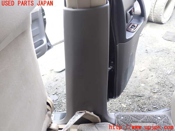 1UPJ-9238067665]パジェロ(V75W)右センターピラートリム 中古_3