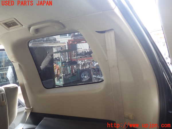 1UPJ-9238067675]パジェロ(V75W)右リアピラートリム 中古_2