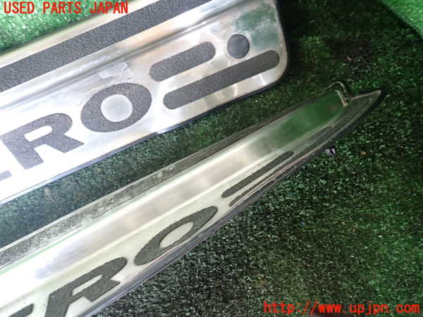 1UPJ-9238067740]パジェロ(V75W)スカッフプレート 中古_2