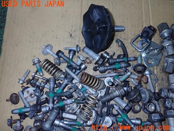 3UPJ=9238070720]ジープ グランドチェロキー リミテッド(WK36TA)ネジ・ナット・ステー類 セット ジャンク_2