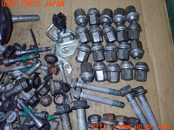 3UPJ=9238070720]ジープ グランドチェロキー リミテッド(WK36TA)ネジ・ナット・ステー類 セット ジャンク_3