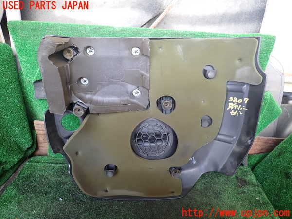 1UPJ-9238072160]ジープ・グランドチェロキー(WK36TA)エンジンアッパーカバー 中古_3