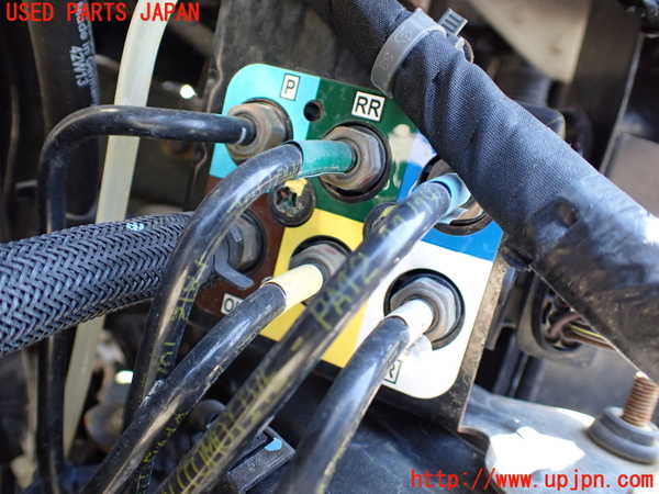 1UPJ-9238075540]ジープ・グランドチェロキー(WK36TA)エアサスソレノイドバルブ 中古_2