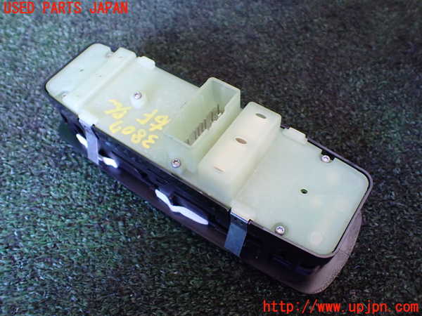 1UPJ-9238076240]ジープ・グランドチェロキー(WK36TA)右前パワーウィンドウスイッチ 中古_2