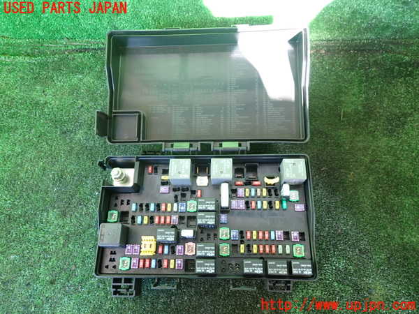 1UPJ-9238076741]ジープ・グランドチェロキー(WK36TA)ヒューズボックス1 中古_2