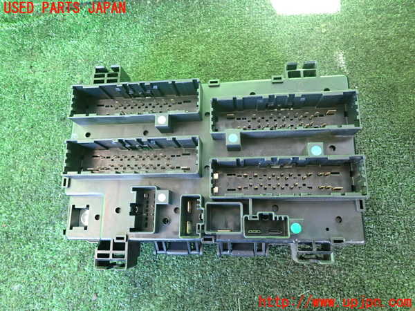 1UPJ-9238076741]ジープ・グランドチェロキー(WK36TA)ヒューズボックス1 中古_3