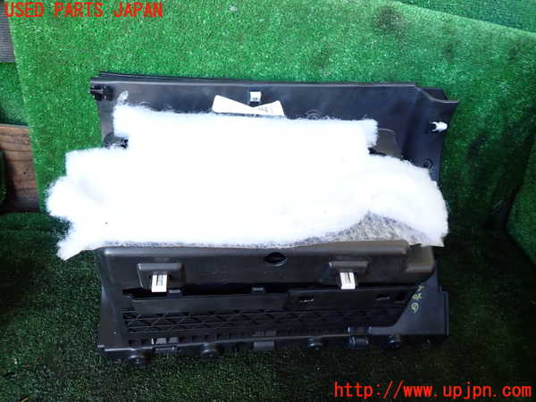 1UPJ-9238077516]ジープ・グランドチェロキー(WK36TA)グローブボックス1 中古_3