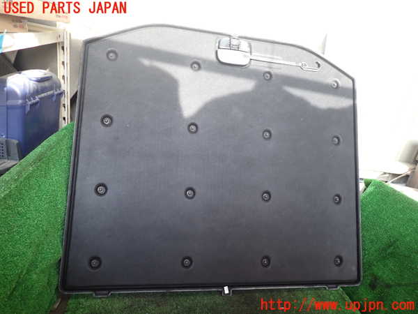 1UPJ-9238077771]ジープ・グランドチェロキー(WK36TA)ラゲッジトレイ1 中古_3