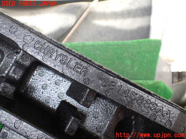 1UPJ-9238077772]ジープ・グランドチェロキー(WK36TA)ラゲッジトレイ2 中古_3