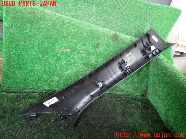 1UPJ-9238077660]ジープ・グランドチェロキー(WK36TA)左フロントピラートリム 中古_2