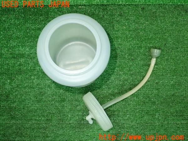 3UPJ=9238080013]MG ミジェット Mk-3(型式不明)Tudor ウォッシャータンク 中古_4