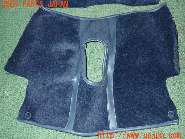 3UPJ=9238080628]MG ミジェット Mk-3(型式不明)純正? フロアトンネル用カーペット 中古_3