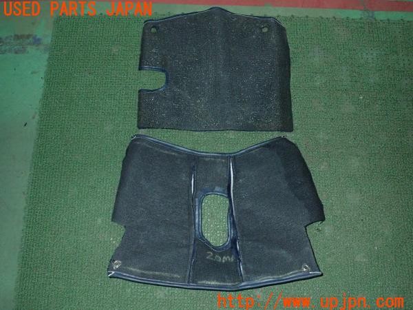 3UPJ=9238080628]MG ミジェット Mk-3(型式不明)純正? フロアトンネル用カーペット 中古_5
