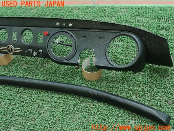 3UPJ=9238080649]MG ミジェット Mk-3(型式不明)純正? ダッシュボードトリム 中古_3