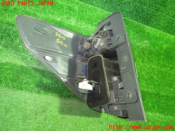 1UPJ-9238101530]ヴェルファイア(ANH20W)右テールランプ 中古_2