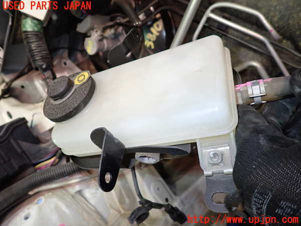 1UPJ-9238104050]ヴェルファイア(ANH20W)ブレーキマスターシリンダー 中古_2