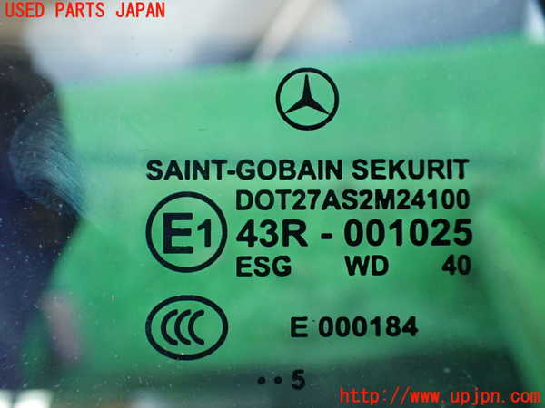 1UPJ-9238111380]ベンツ SL350(230467)(R230)右クォーターガラス 中古(43R-001025 M241)_3