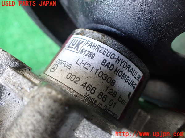 1UPJ-9238114250]ベンツ SL350(230467)(R230)パワステポンプ 中古_4