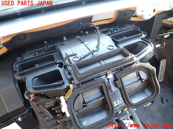 1UPJ-9238116081]ベンツ SL350(230467)(R230)エバポレーター1 中古_2