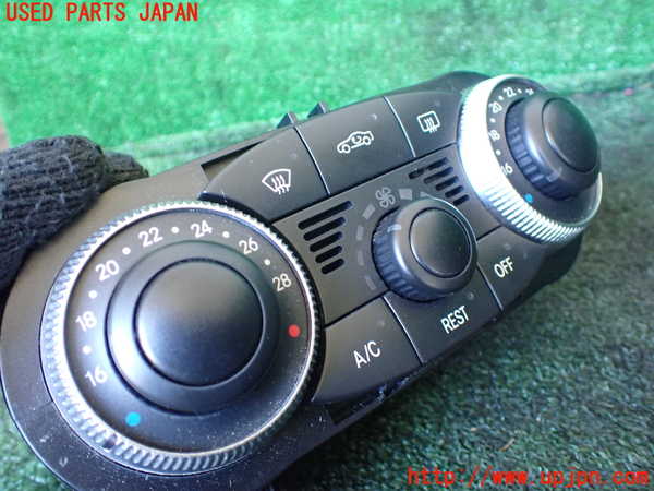 1UPJ-9238116066]ベンツ SL350(230467)(R230)エアコンスイッチ1 中古_2