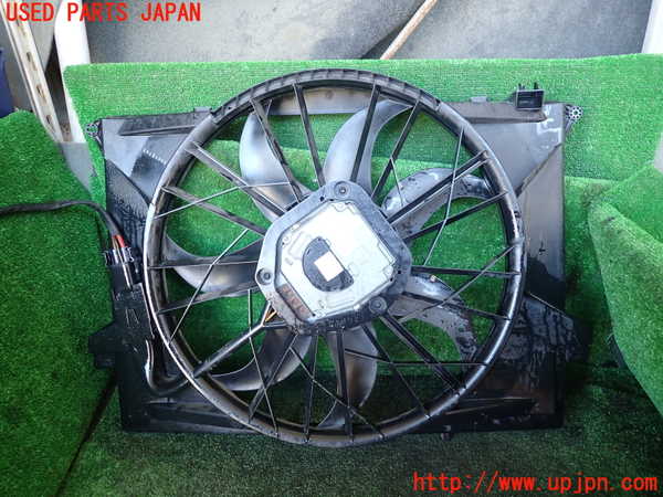 1UPJ-9238116836]ベンツ SL350(230467)(R230)電動ファン1 中古_2