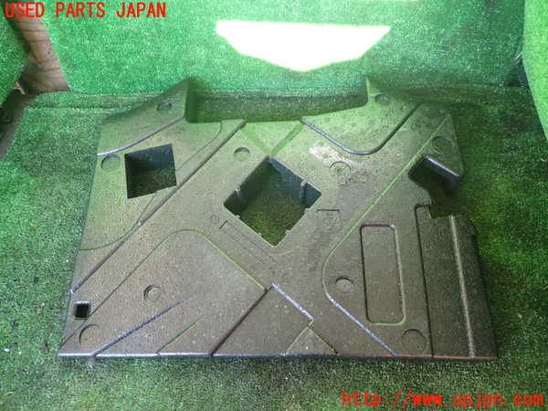 1UPJ-9238117772]ベンツ SL350(230467)(R230)ラゲッジトレイ2 中古_2