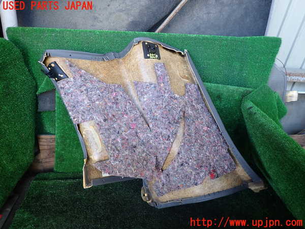 1UPJ-9238117675]ベンツ SL350(230467)(R230)右リアピラートリム 中古_2