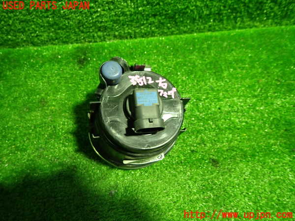 1UPJ-9238121180]BMW X3 F25(WX20)右フォグ 中古_3