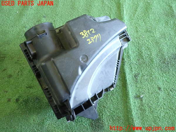 1UPJ-9238122560]BMW X3 F25(WX20)エアクリーナーボックス 中古_3