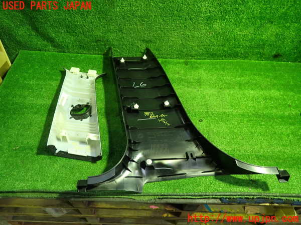 1UPJ-9238127665]BMW X3 F25(WX20)右センターピラートリム 中古_2