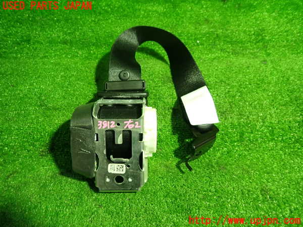 1UPJ-9238127155]BMW X3 F25(WX20)右2列目シートベルト 中古_3