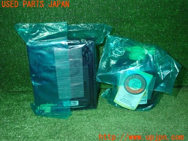 3UPJ=9238130625]カローラ ツーリング WxB(MZEA17W)前期 純正 パンク修理キット 中古_2