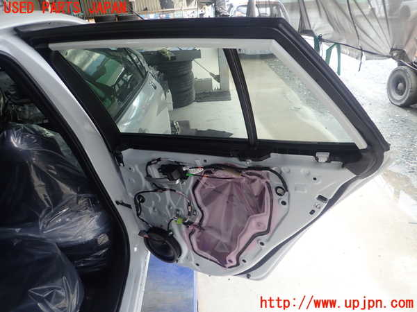 1UPJ-9238131290]カローラ ツーリング(MZEA17W)右後ドア 中古(43R-005844 M31Q8)_3