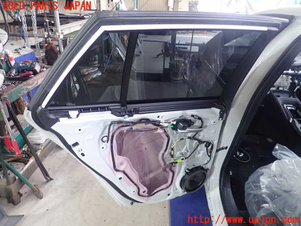 1UPJ-9238131320]カローラ ツーリング(MZEA17W)左後ドア 中古(43R-005844 M31Q8)_4