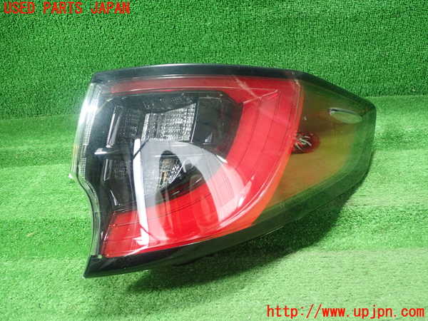 1UPJ-9238131530]カローラ ツーリング(MZEA17W)右テールランプ 中古_2