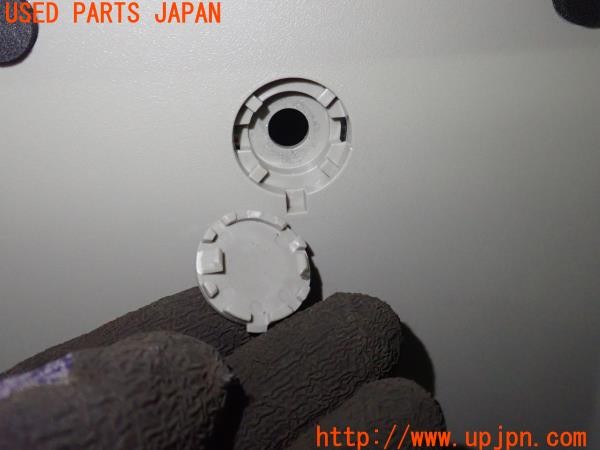 3UPJ=9238140559]セレナ ハイウェイスターV(FNC28)純正 B8090-89947 ZM-7303 フリップダウンモニター 中古_4