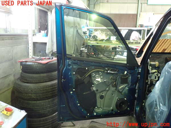 1UPJ-9238141260]セレナ(FNC28)左前ドア 中古(43R-00033 M2H3)_5