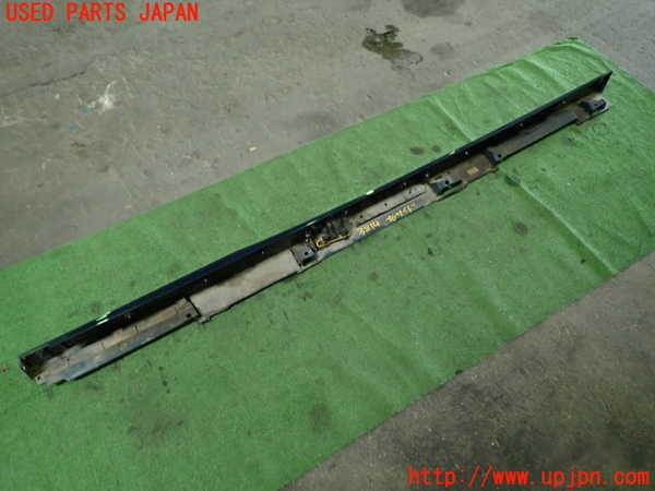 1UPJ-9238141390]セレナ(FNC28)右サイドステップ 中古_4