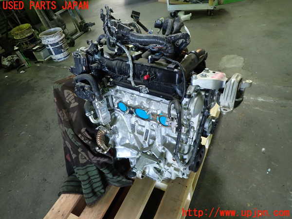 1UPJ-9238142010]セレナ(FNC28)エンジン MR20DD 4WD 中古_3