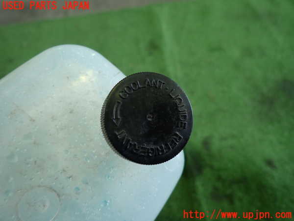 1UPJ-9238142410]セレナ(FNC28)ラジエータータンク 中古_2