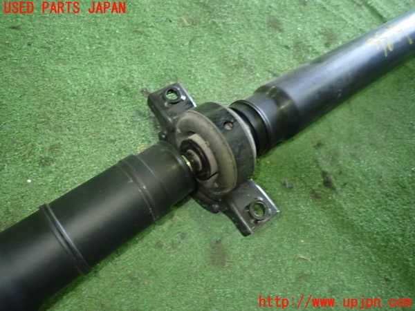 1UPJ-9238143410]セレナ(FNC28)リアプロペラシャフト 中古_3