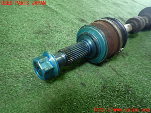 1UPJ-9238144010]セレナ(FNC28)右フロントドライブシャフト 中古_2