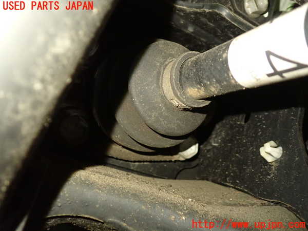 1UPJ-9238144025]セレナ(FNC28)左リアドライブシャフト 中古_3