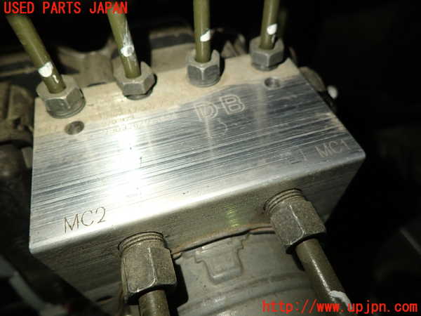 1UPJ-9238144040]セレナ(FNC28)ABSアクチュエーター 中古_2