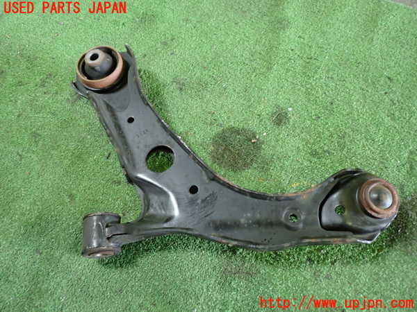 1UPJ-9238145176]セレナ(FNC28)右フロントロアアーム1 中古_2