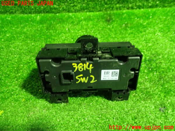 1UPJ-9238146307]セレナ(FNC28)スイッチ2 (CAMERA、VOL) 中古_3