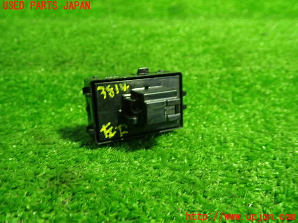 1UPJ-9238146245]セレナ(FNC28)左前パワーウィンドウスイッチ 中古_2